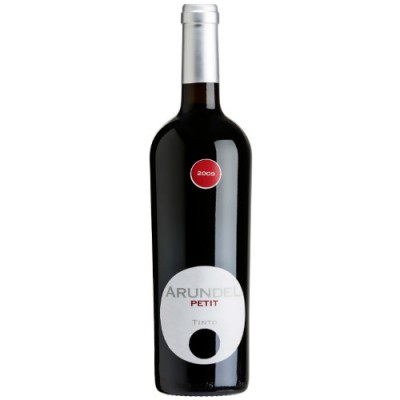Garrafa de vinho tinto Arundel Petit com rótulo branco e cápsula prata