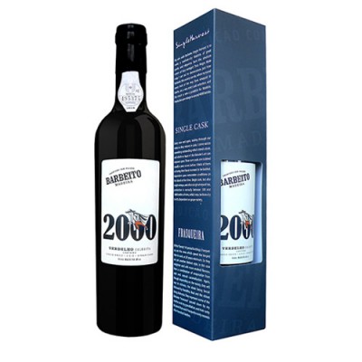 Garrafa de vinho do Porto Barbeito 2000 com caixa azul