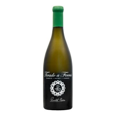 Garrafa de vinho Tirado a Ferros com rótulo preto e tampa verde