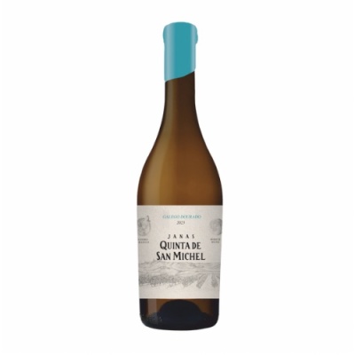 Garrafa de vinho com rótulo branco e cápsula azul clara