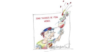 Desenho colorido de homem com chapéu segurando copo com penas e bolhas e texto 'JOÃO TAVARES DE PINA WINES'.