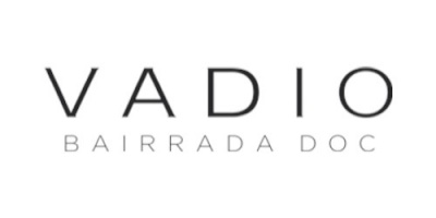 Logótipo com texto VADIO BAIRRADA DOC em fundo branco