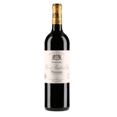Garrafa de vinho tinto Château Haut Batailley Pauillac com rótulo branco e detalhes dourados.