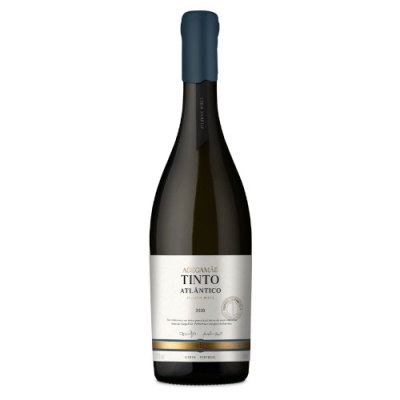 Garrafa de vinho tinto com rótulo branco e tampa azul escura
