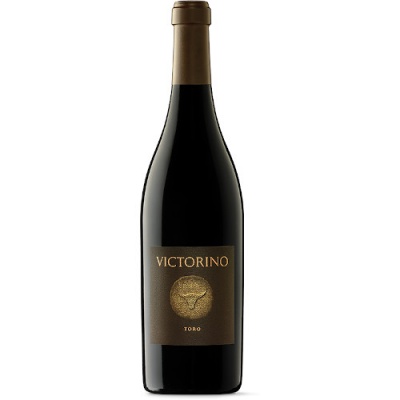 Garrafa de vinho tinto Victorino com rótulo castanho e dourado