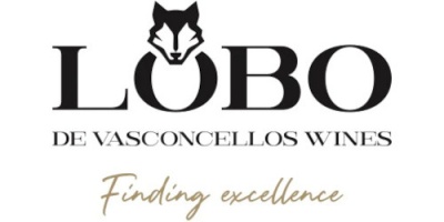 Logotipo LOBO DE VASCONCELLOS WINES com cabeça de lobo e frase Finding excellence