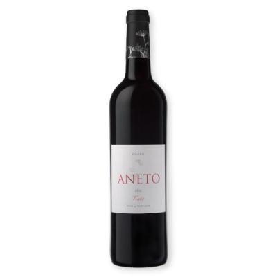 Garrafa de vinho Aneto 2018 tinto com rótulo branco em fundo branco