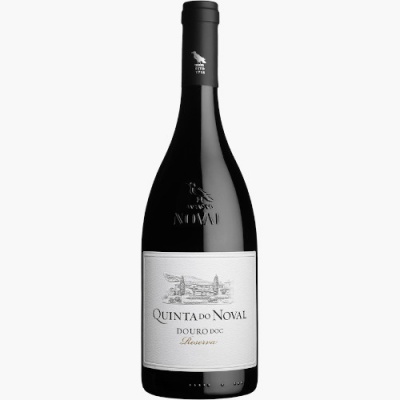 Garrafa de vinho Quinta do Noval Douro DOC Reserva em vidro preto