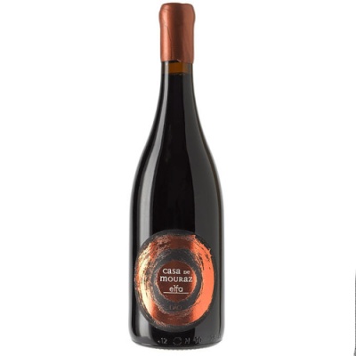 Garrafas de vinho tinto Casa de Mouraz Alta com rótulo e cápsula cobre