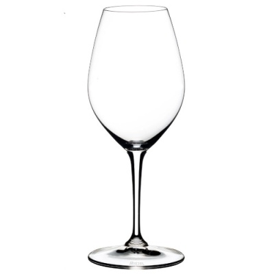 Taça de vinho de vidro transparente com cabo longo e base circular