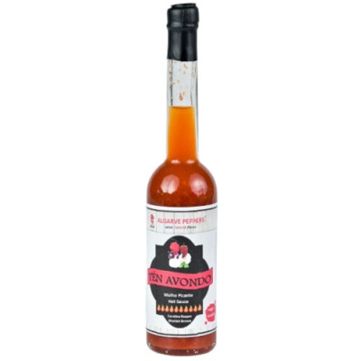 Garrafa de molho picante Ten Avondo com rótulo branco, preto e vermelho e tampa preta