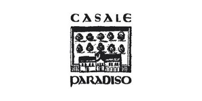 Logótipo preto com árvores e casas estilizadas e as palavras CASALE PARADISO