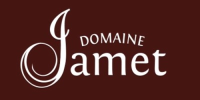 Logótipo DOMAINE Jamet em fundo castanho escuro