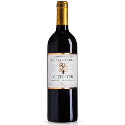 Garrafão de vinho tinto Quinta da Curia com rótulo branco e dourado