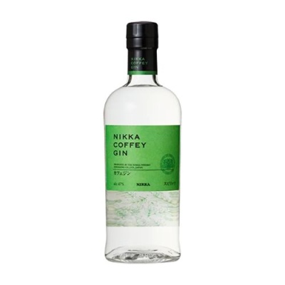 Garrafa de gin transparente com rótulo verde NIKKA COFFEY GIN