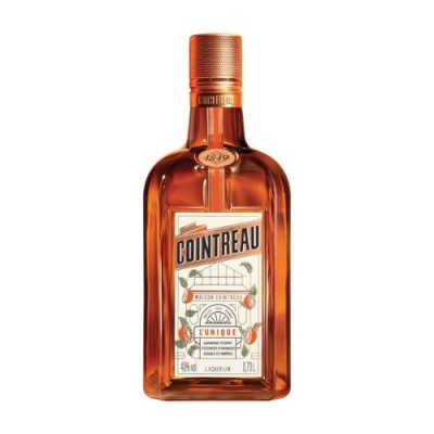 Garrafa de licor Cointreau âmbar com rótulo branco e tampa laranja