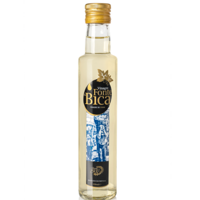 Garrafa de vinagre Fonte Bica com rótulo azul e dourado