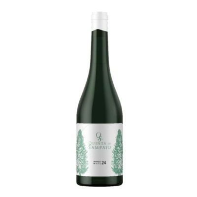 Garrafa de vinho branco Quinta do Sampayo com rótulo branco e árvores verdes