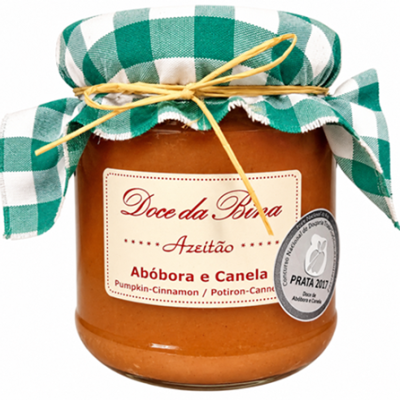 Frasco de doce Abóbora e Canela com tampa de pano xadrez verde e branco