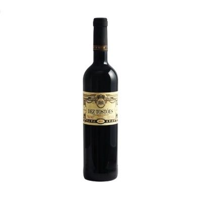 Garrafa de vinho tinto Dez Tostões com rótulo creme, detalhes em preto e dourado, e tampa preta.