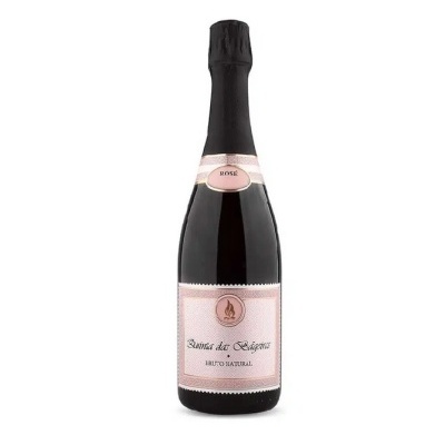 Garrafa de espumante rosé com rótulo rosa e tampa preta
