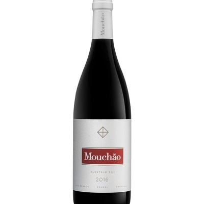 Garrafão de vinho Mouchão 2016 com rótulo branco e vermelho