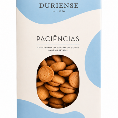 Paciencia Duriense em embalagem azul e branca com janela transparente mostrando biscoitos redondos