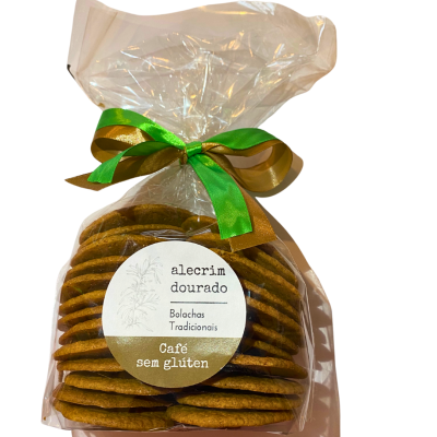 Pacote de bolachas tradicionais Alecrim Dourado Café sem glúten com fita verde e dourada