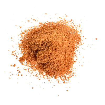 Montinho de especiaria em pó castanha-avermelhada