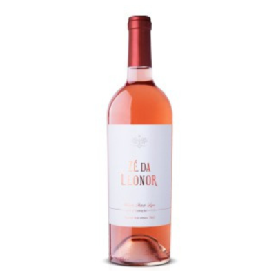 Garrafa de vinho rosé com rótulo branco e texto ZÉ DA LEONOR