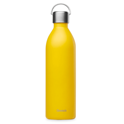 Garrafa térmica amarela com tampa prateada e argola