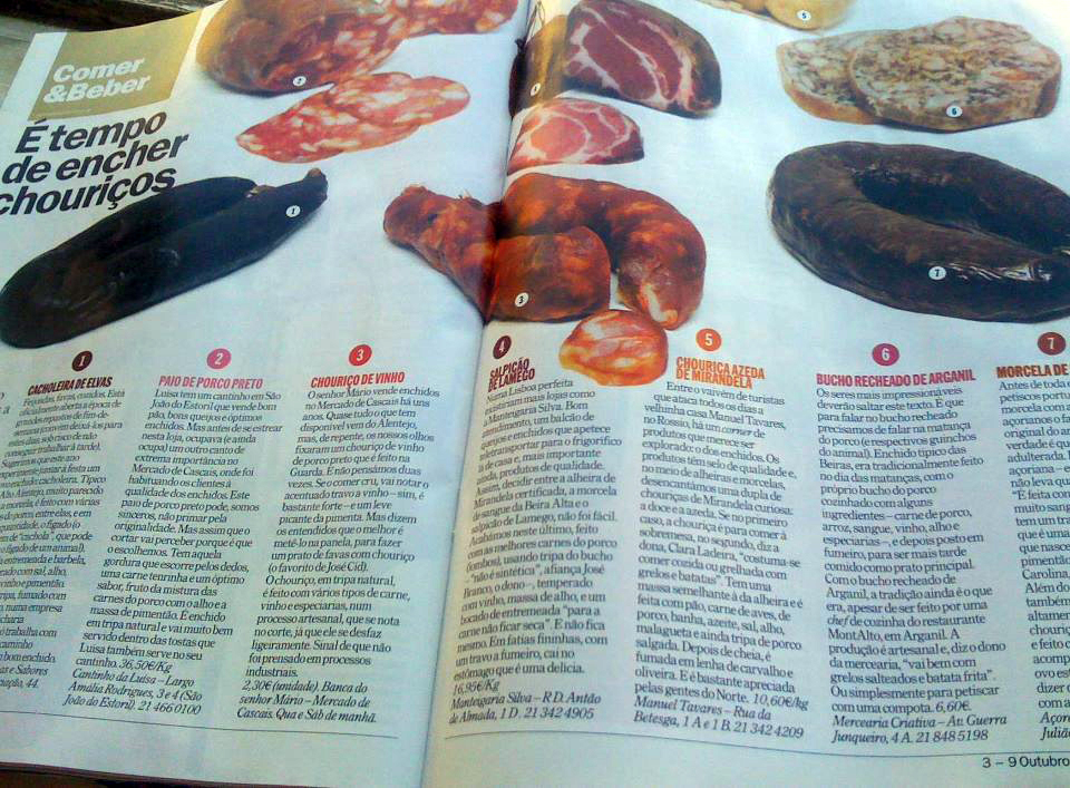 Páginas de revista com fotos e texto sobre vários chouriços tradicionais portugueses