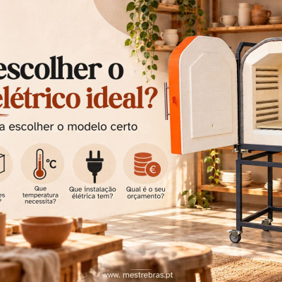 Forno elétrico em estrutura metálica preta com interior branco e porta aberta
