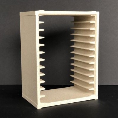 Estrutura retangular com prateleiras internas cor bege claro