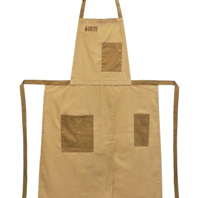 Avental de cozinha castanho claro com bolsos castanhos e texto bordado