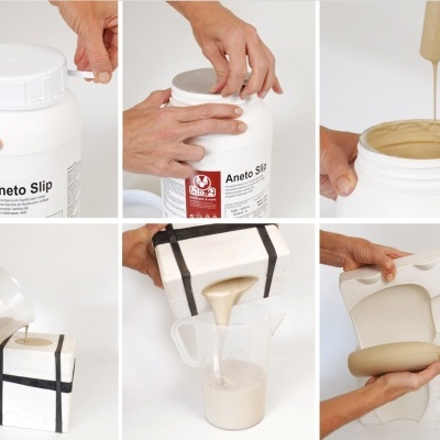 Recipiente branco Aneto Slip sendo aberto e massa líquida vertida em moldes para fundição de porcelana
