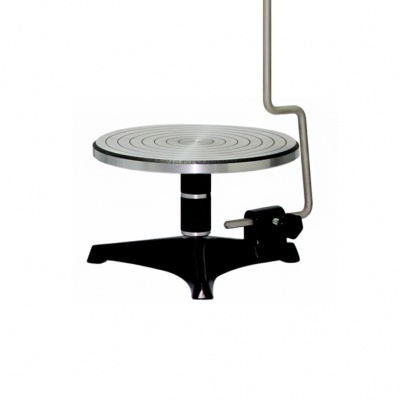 Prato giratório metálico redondo com suporte preto e haste curva