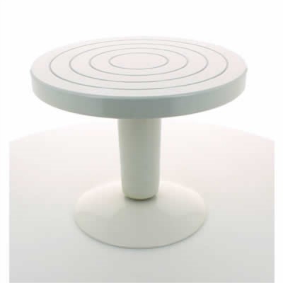 Base giratória branca com anéis circulares no topo