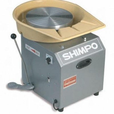Torno de oleiro SHIMPO cinzento com roda metálica e bandeja bege