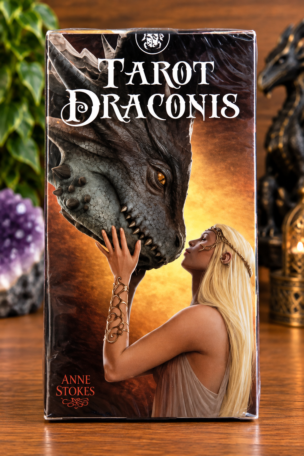 Tarot Draconis Baralho de tarot TAROT DRACONIS com mulher loira e dragão numa ilustração