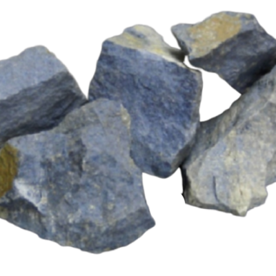 Pedras brutas azuladas e cinzentas com textura áspera
