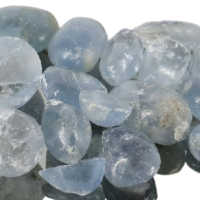 pedras preciosas azuis polidas e translúcidas