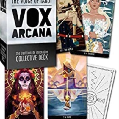 Baralho de tarot VOX ARCANA com cartas de ilustrações coloridas
