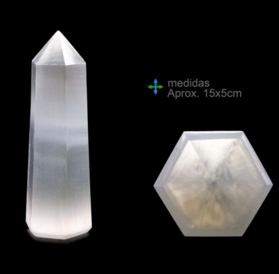 Cristal translúcido hexagonal prisma com topo pirâmide