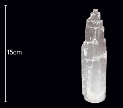 Escultura de cristal transparente em forma de torre com 15 cm de altura