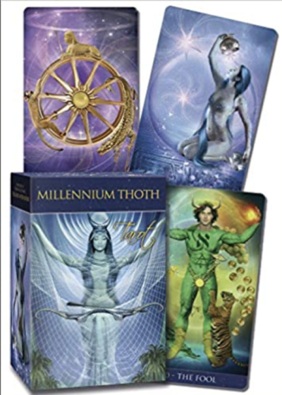 Conjunto de cartas de tarot Millennium Thoth com caixa e cartas coloridas detalhadas.