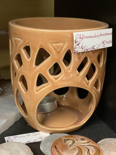 Aromatizador de cerâmica castanho com suporte para vela tealight
