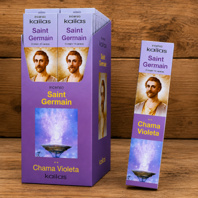 Embalaem roxa de incenso Kailas Saint Germain com imagem de homem e texto