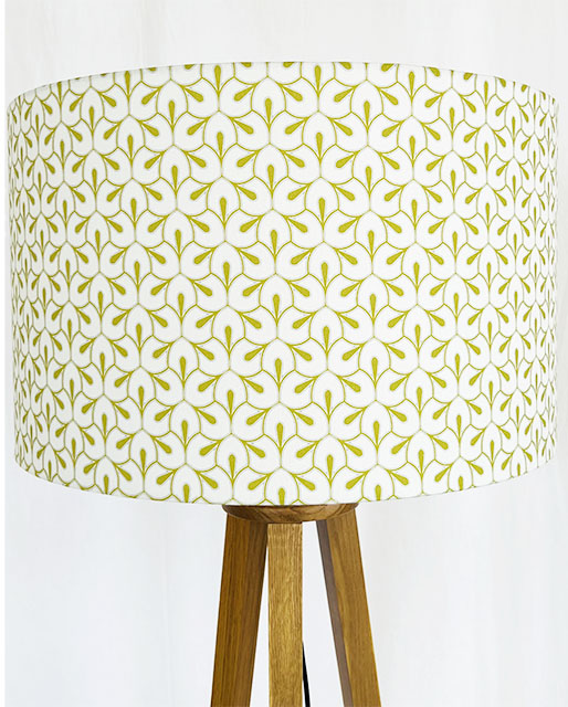 AB505030Dailos Abajur com cúpula branca com padrão verde e base de madeira tripé