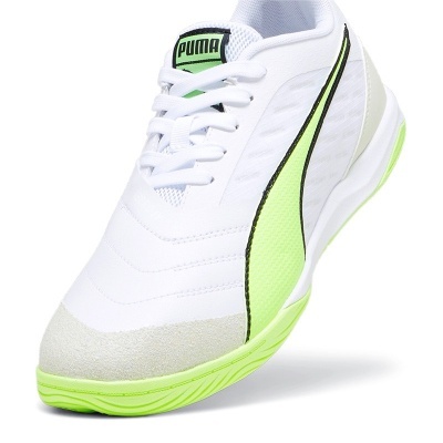 Ténis desportivo branco com detalhes verdes e cinza, logótipo PUMA